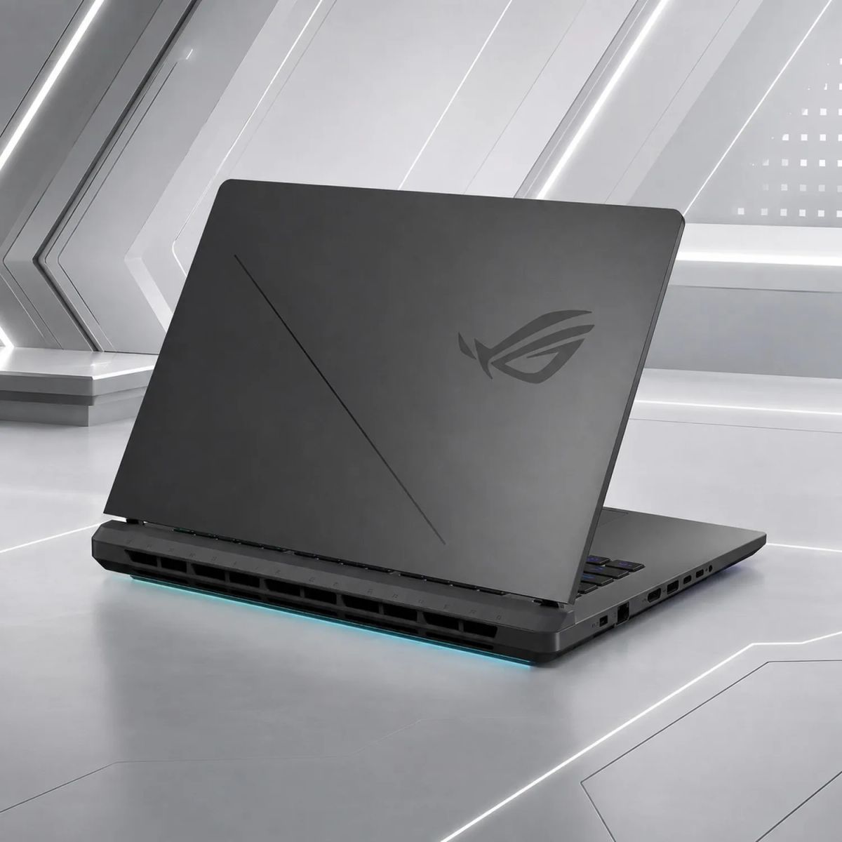 ASUS - Laptop Gamer ASUS ROG Strix G16 i9-14900HX 32GB DDR5 1TB SSD RTX 5070 8GB 16" WUXGA G615JPR-AS96