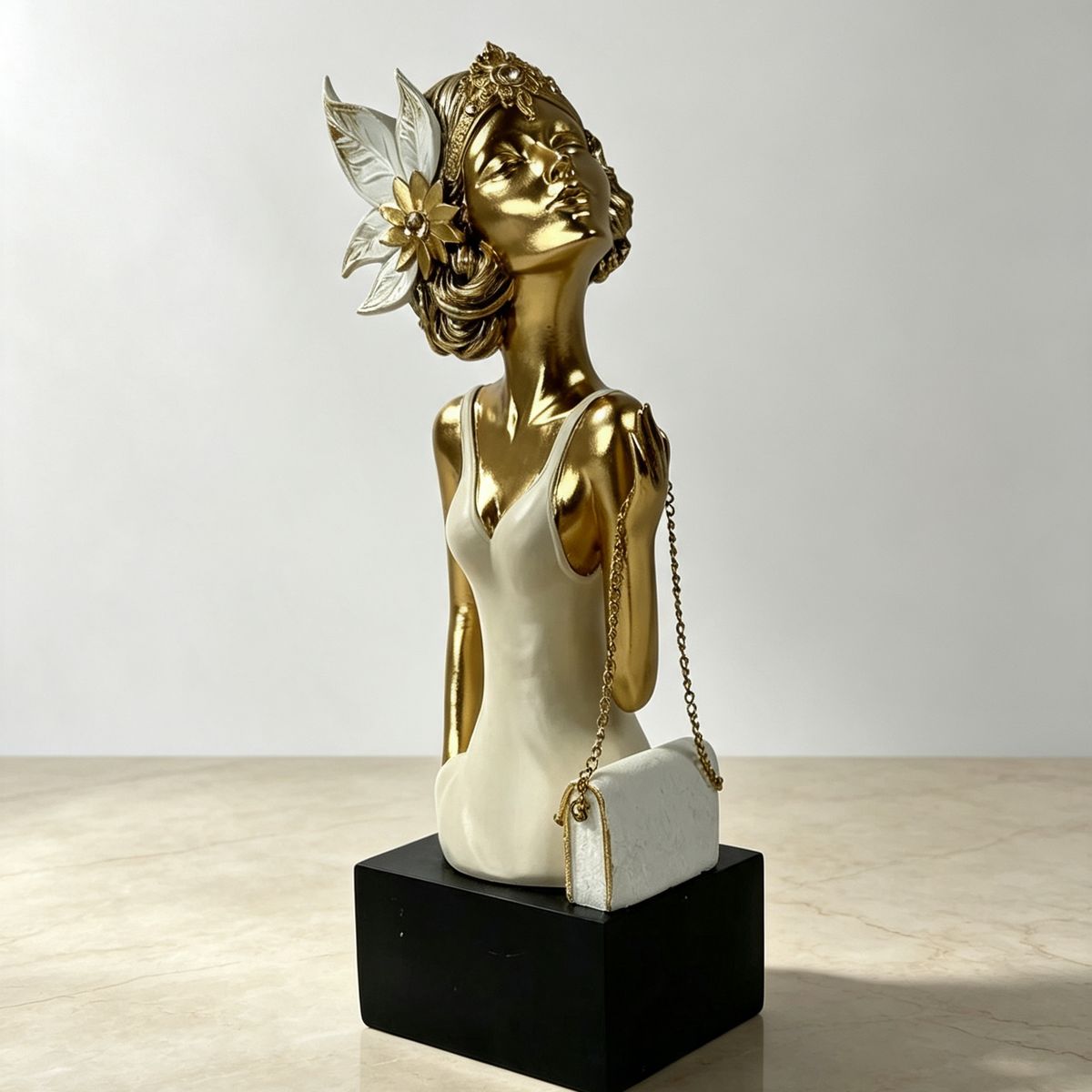 CONCEPT - Dama decorativa Elegancia Dorada