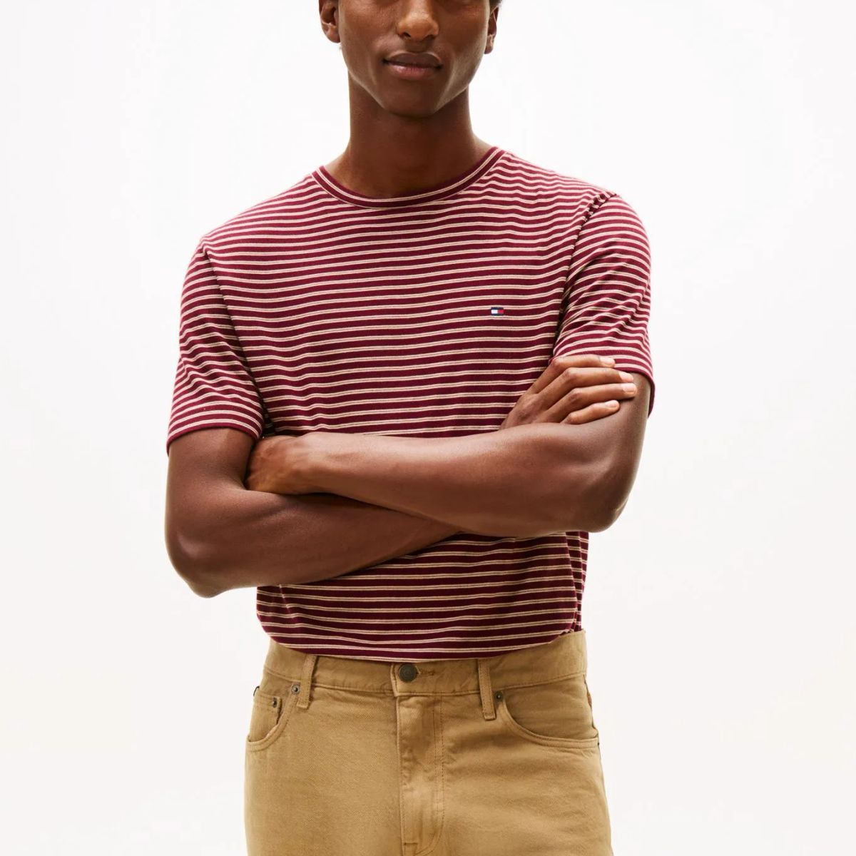TOMMY HILFIGER - CAMISETA ESS SEASONAL REG FIT STRIPE TE