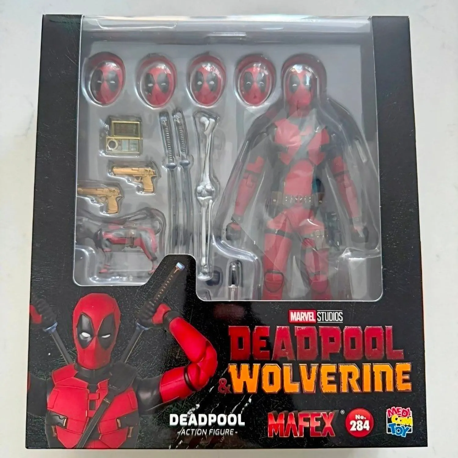 Figura de Acción Deadpool & Wolverine MAFEX 284 Deadpool Medicom