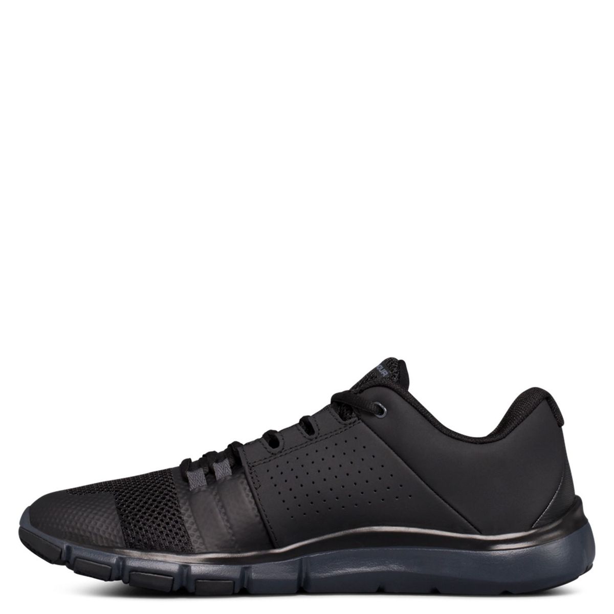 UNDER ARMOUR - Zapatilla  Strive 7