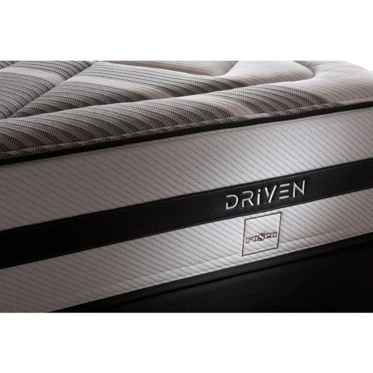 ROSEN - Dormitorio Europeo Driven Issey Grafito King + 2 Veladores + 2 Almohadas Memory Max