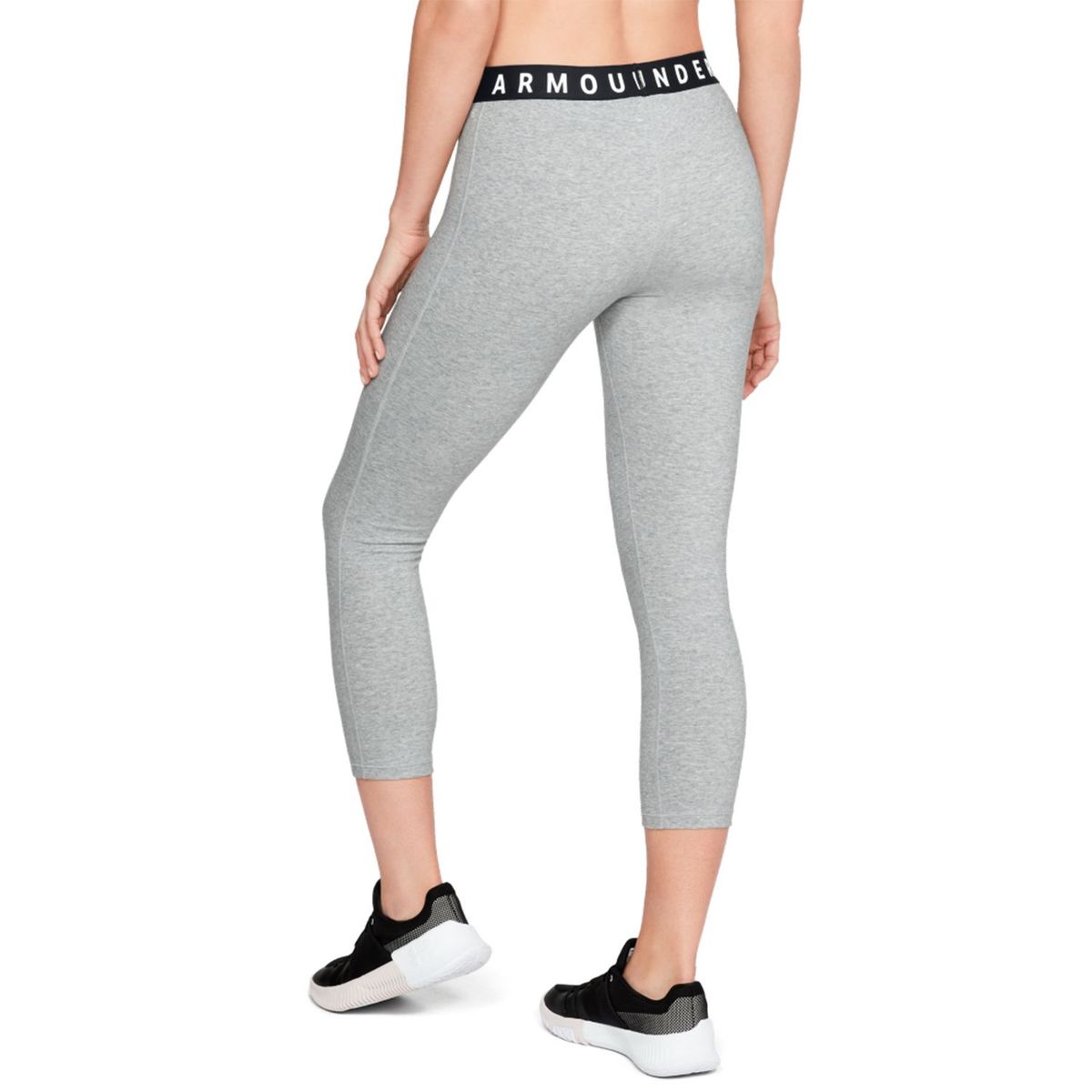 UNDER ARMOUR - Malla Deportiva Favorite Crop Gris