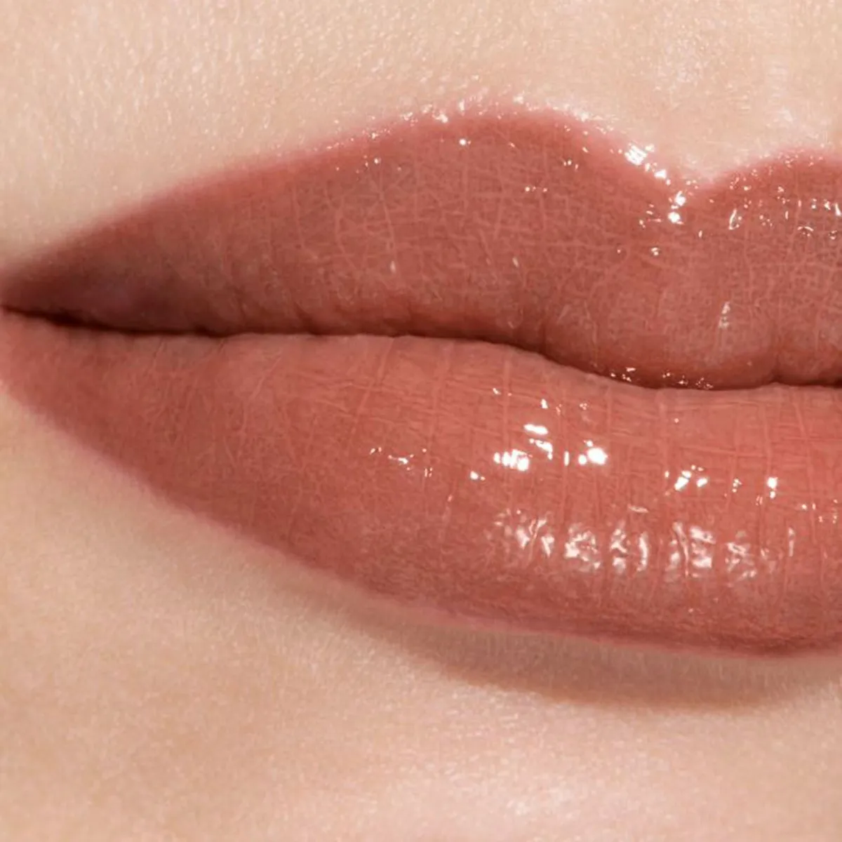 CHANEL - ROUGE COCO FLASH Color, Brillo E Intensidad En Un Flash 