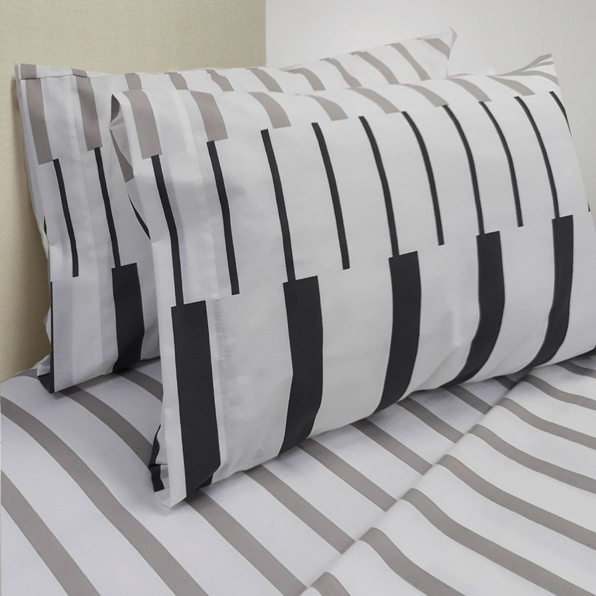 FREEHOME - Juego de Sábanas Jocker Negro 150 Hilos