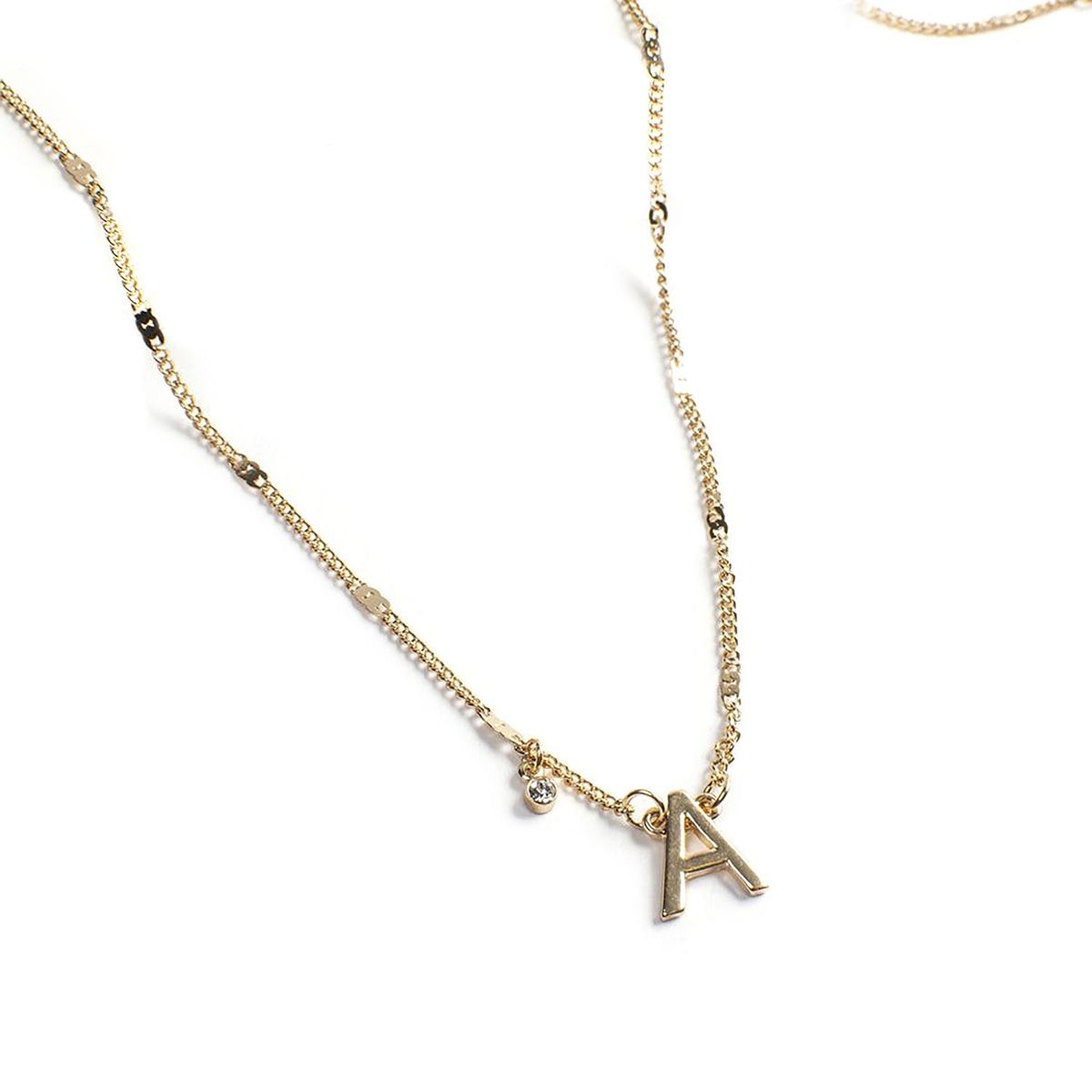 ISADORA - Cadena con dije letra y strass:  A