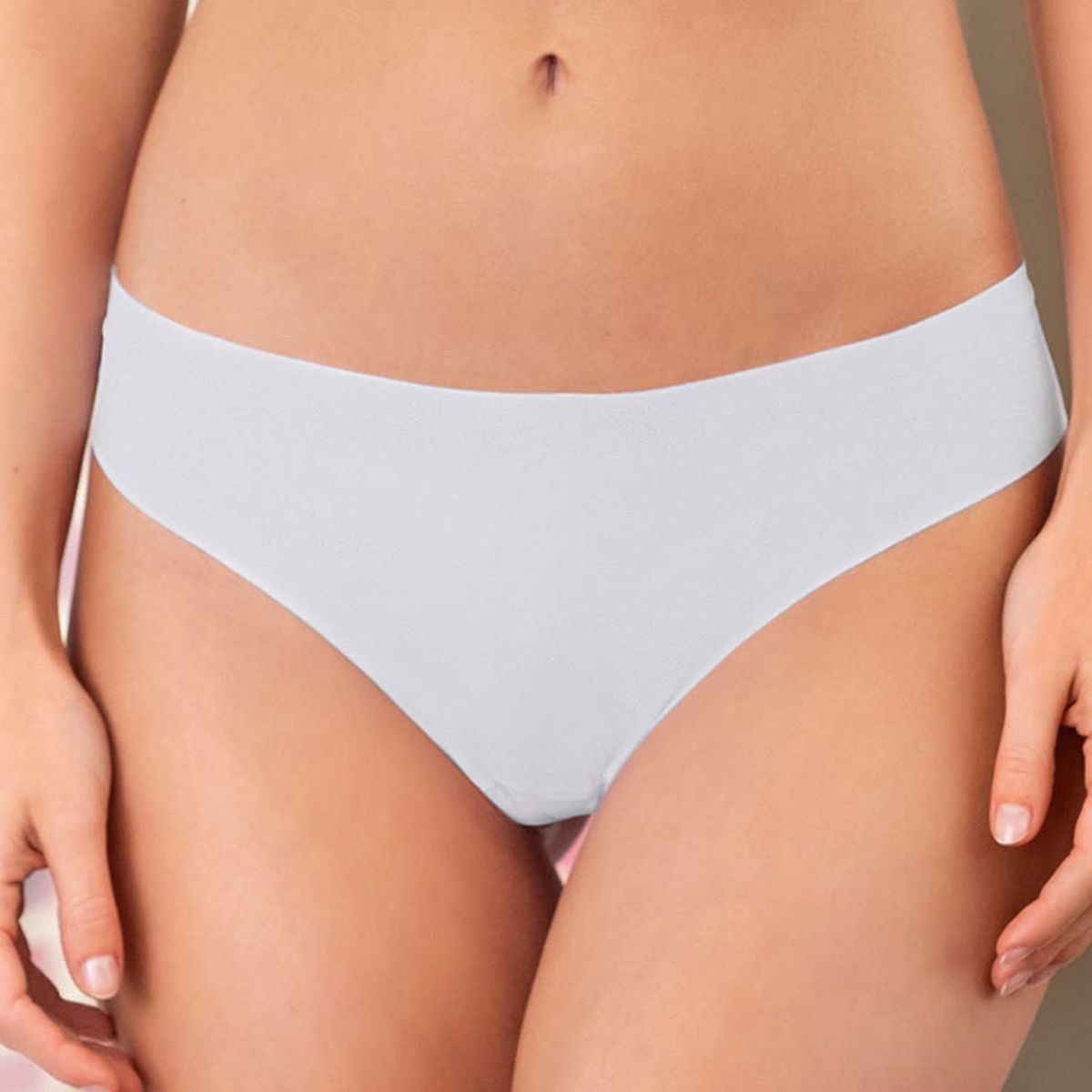 LEONISA - Brasilera Invisible con Tela Inteligente