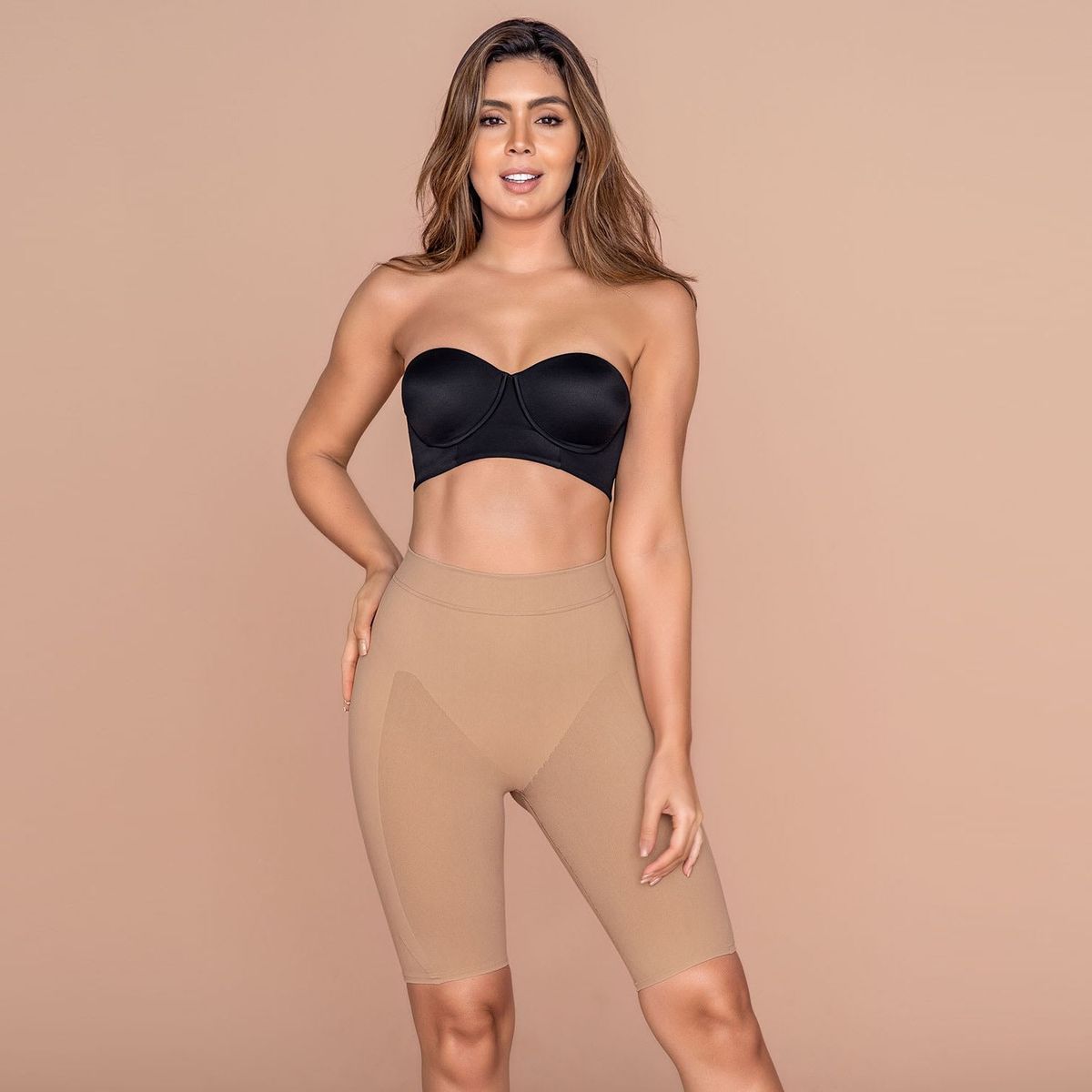 LEONISA - Calzón Faja Seamless con Efecto Levanta Colas