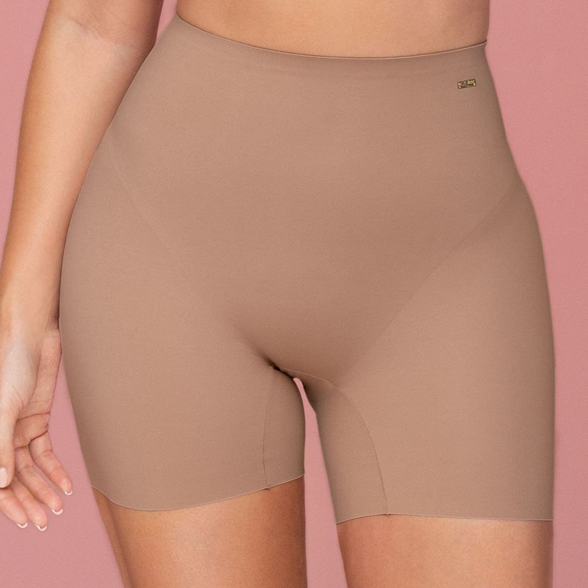 LEONISA - Faja short con almohadillas que aumentan los glúteos
