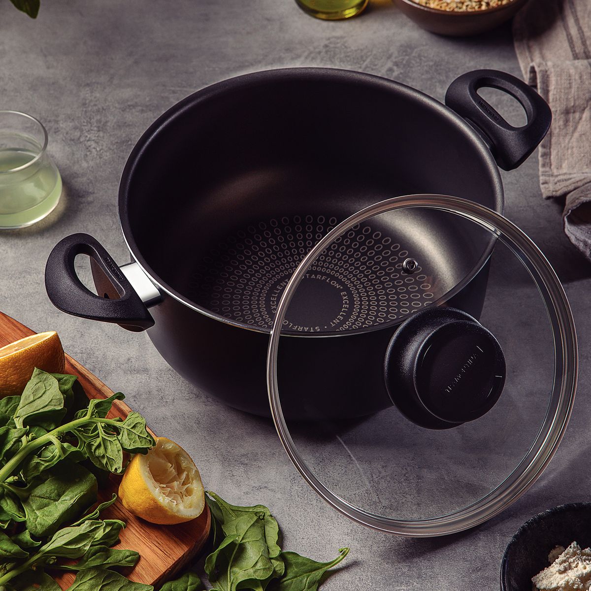 TRAMONTINA - Juego de Ollas 9 Piezas Antiadherente Paris