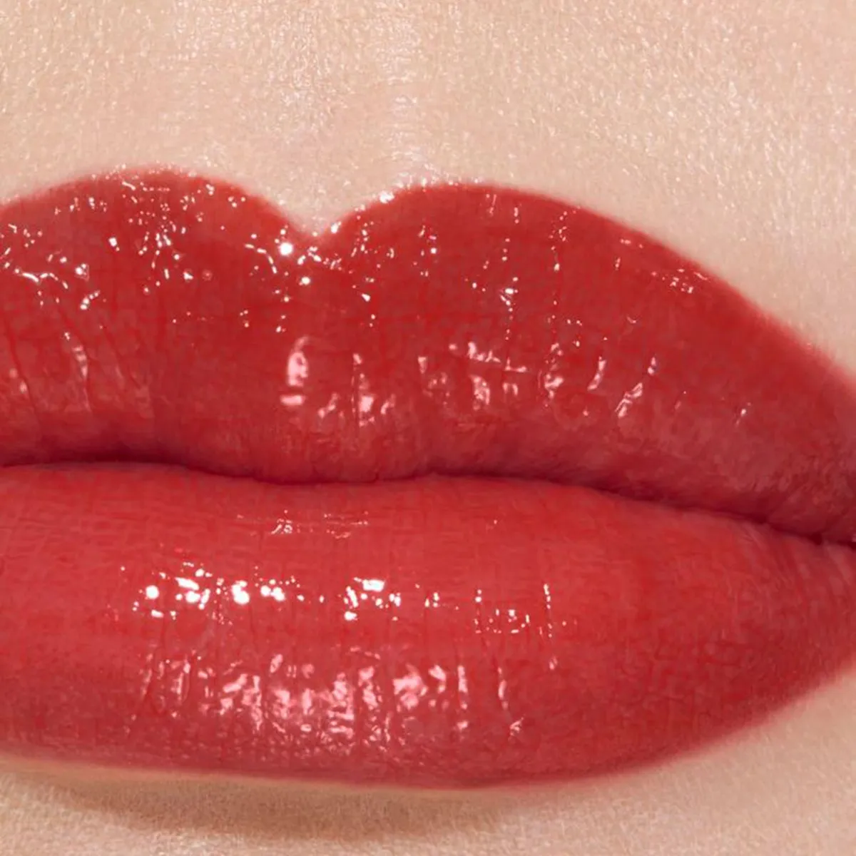 CHANEL - ROUGE COCO FLASH Color, Brillo E Intensidad En Un Flash 