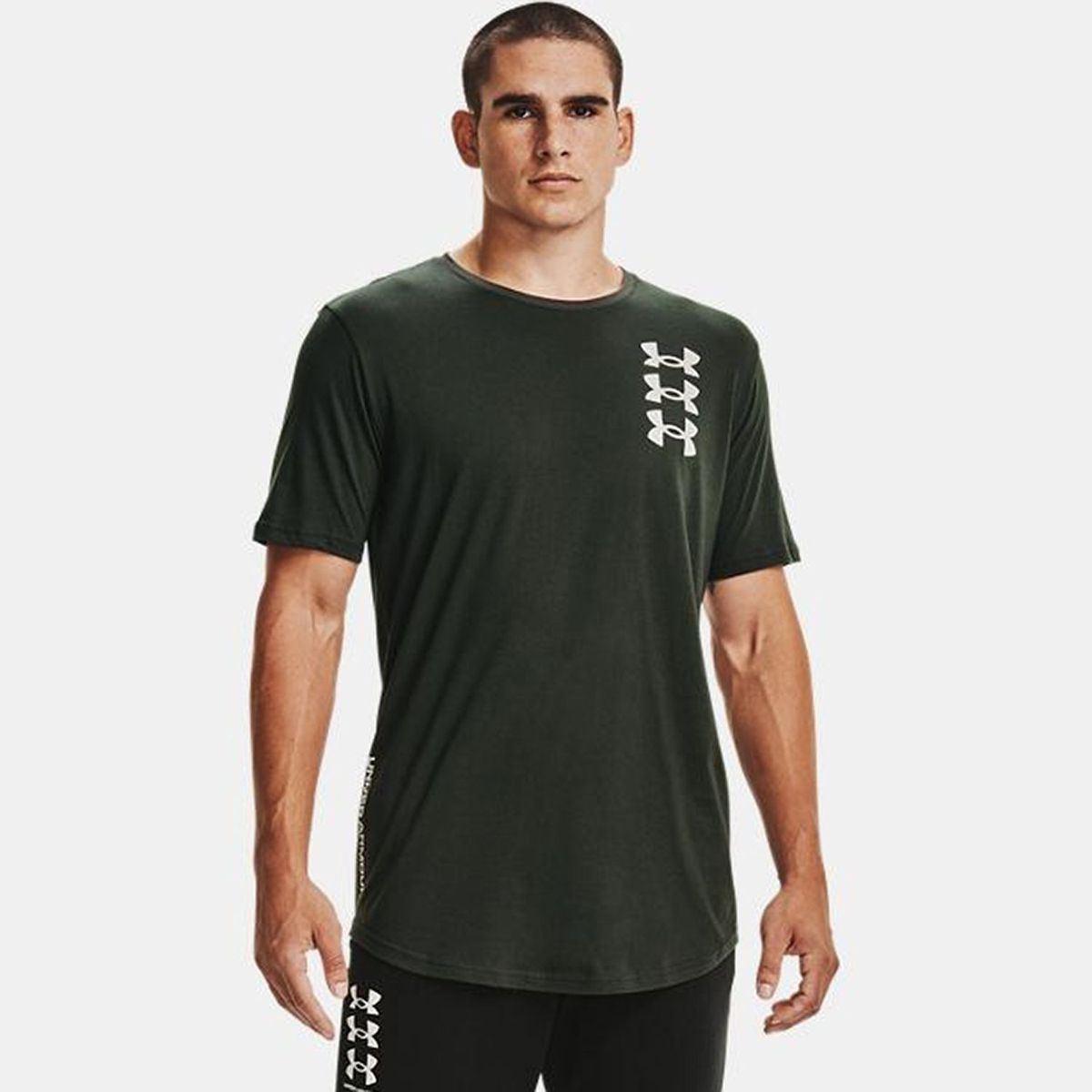 UNDER ARMOUR - Polo Triple Stack Logo SS Hombre Outdoor 
