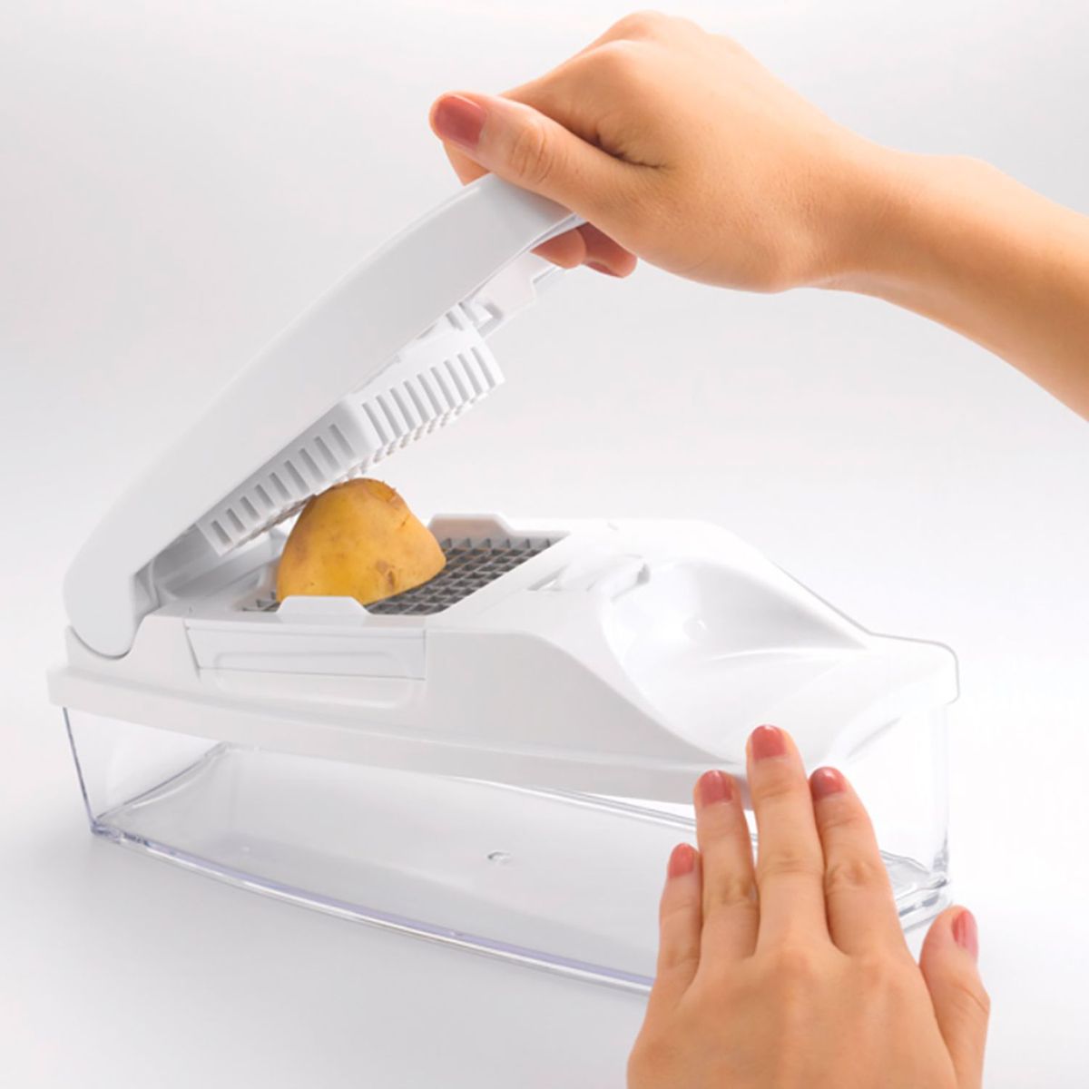 KONSTAR - Cortadora en Dados y Juliana