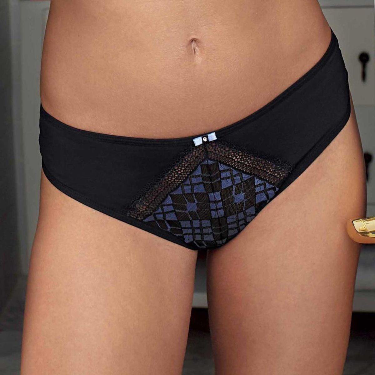 CAFFARENA - Colaless Encaje