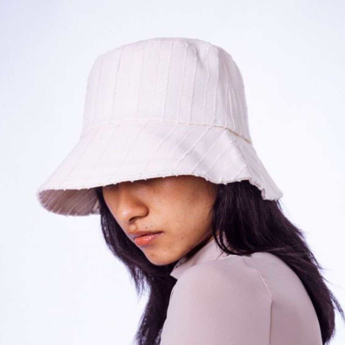 FEI FEI - Bucket Hat Regina Crema