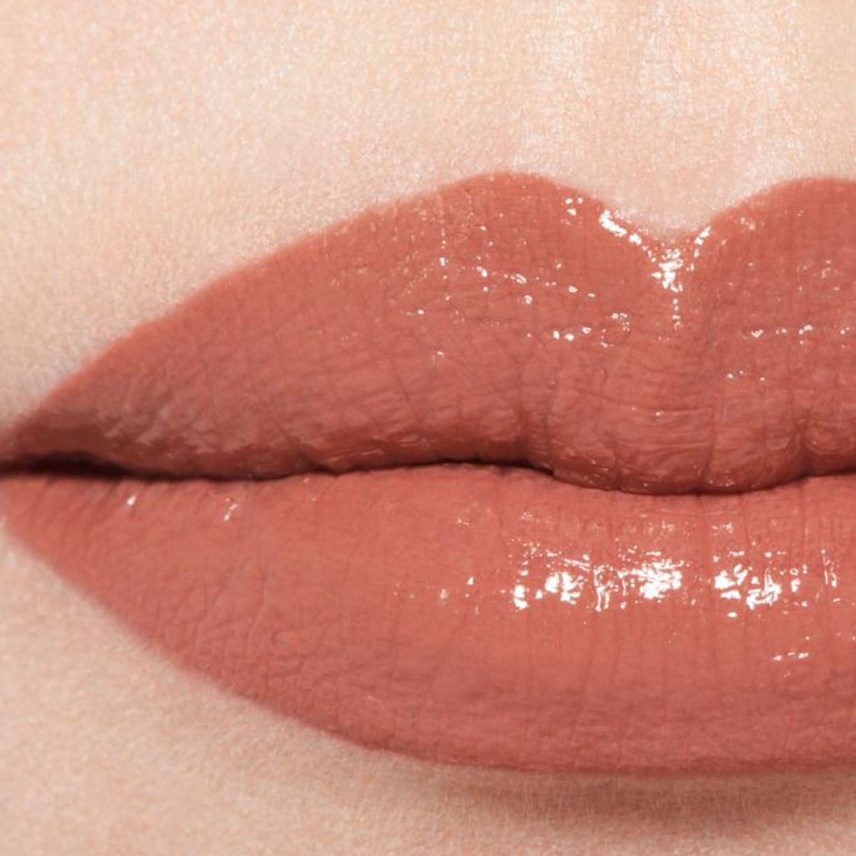 CHANEL - Rouge Allure Laque Eternite 79