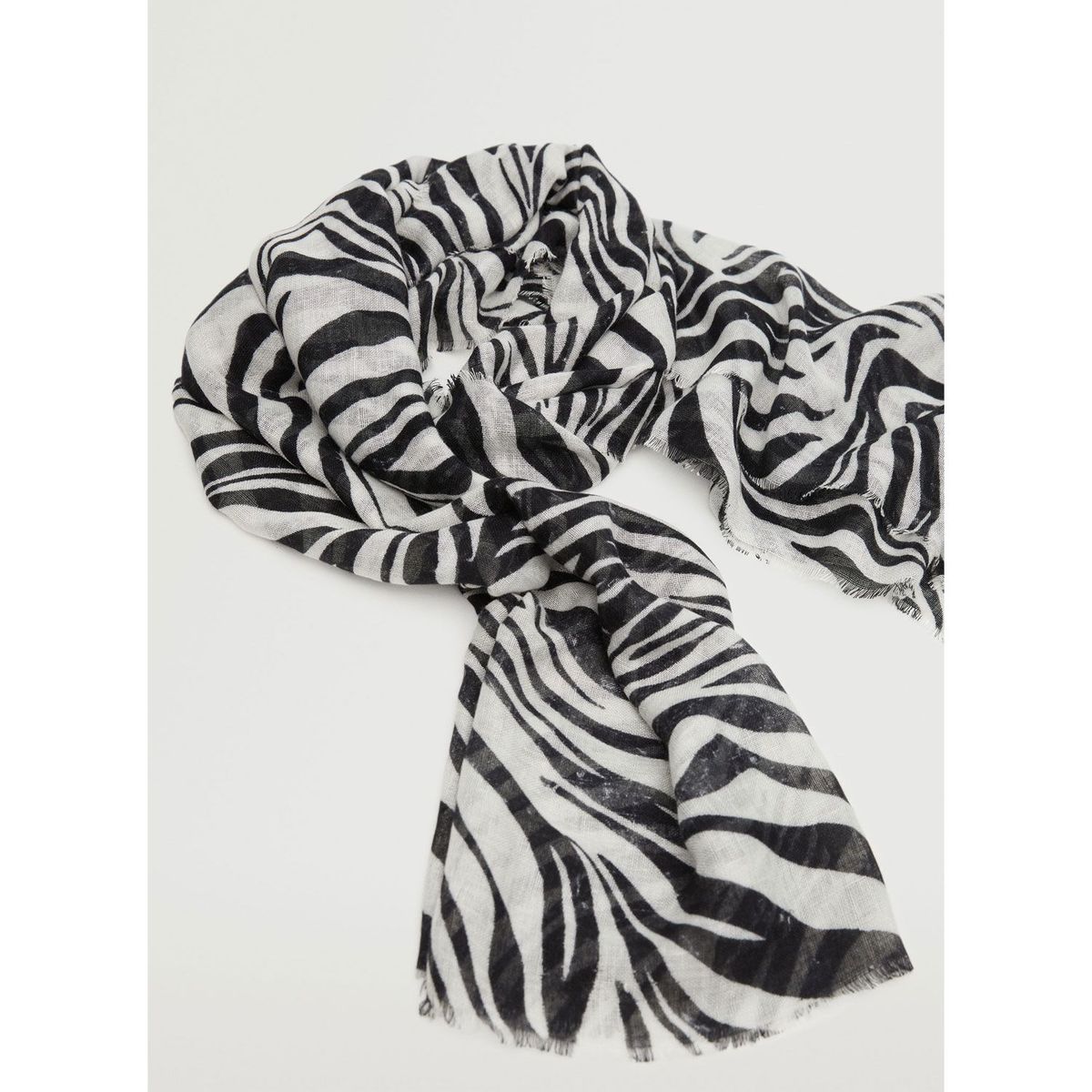 MANGO - Fular Mujer Mango Cebrita