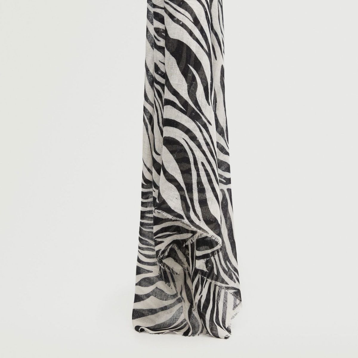 MANGO - Fular Mujer Mango Cebrita