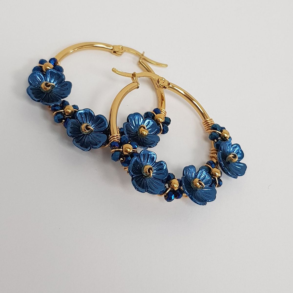 PENELOPE ACCESORIOS - Argollas Penelope Accesorios Maia Flor Azul