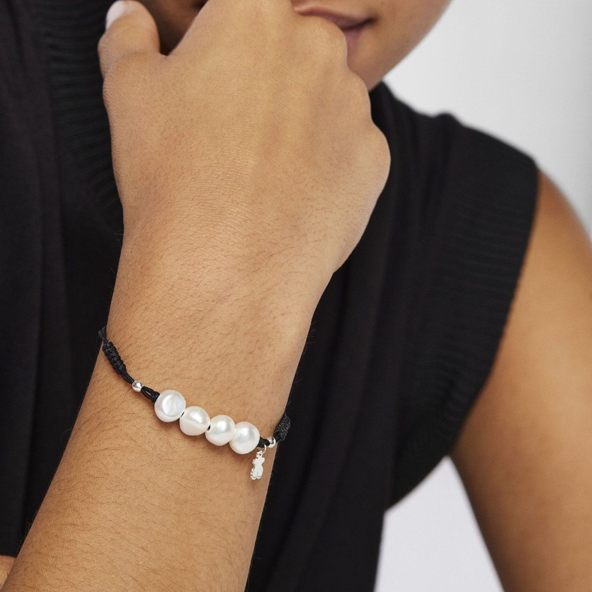 TOUS - Pulsera De Cuerda Plata  Perlas