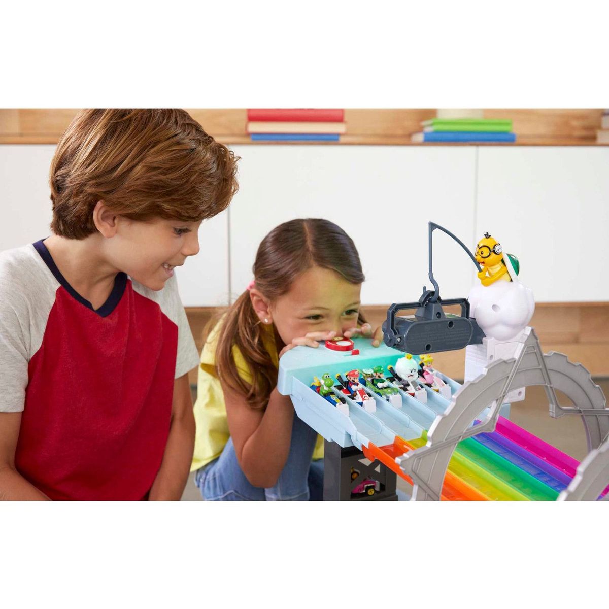 HOT WHEELS - Pista Hot Wheels Mario Kart Rainbow Road Arcoíris