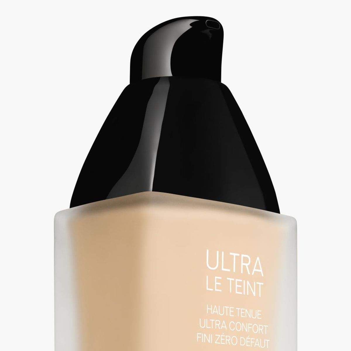 CHANEL - ULTRA LE TEINT FLUIDE Larga Duración - Ultraconfortable - Acabado Perfecto