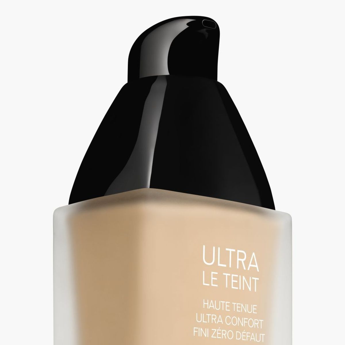 CHANEL - ULTRA LE TEINT FLUIDE Larga Duración - Ultraconfortable - Acabado Perfecto