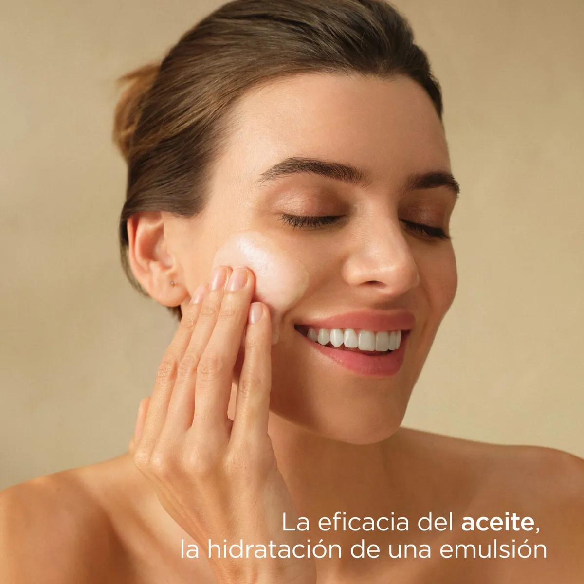 ISDIN - ISDIN Isdinceutics Essential Cleansing Oil to Milk  200ML - Aceite limpiador facial desmaquillante