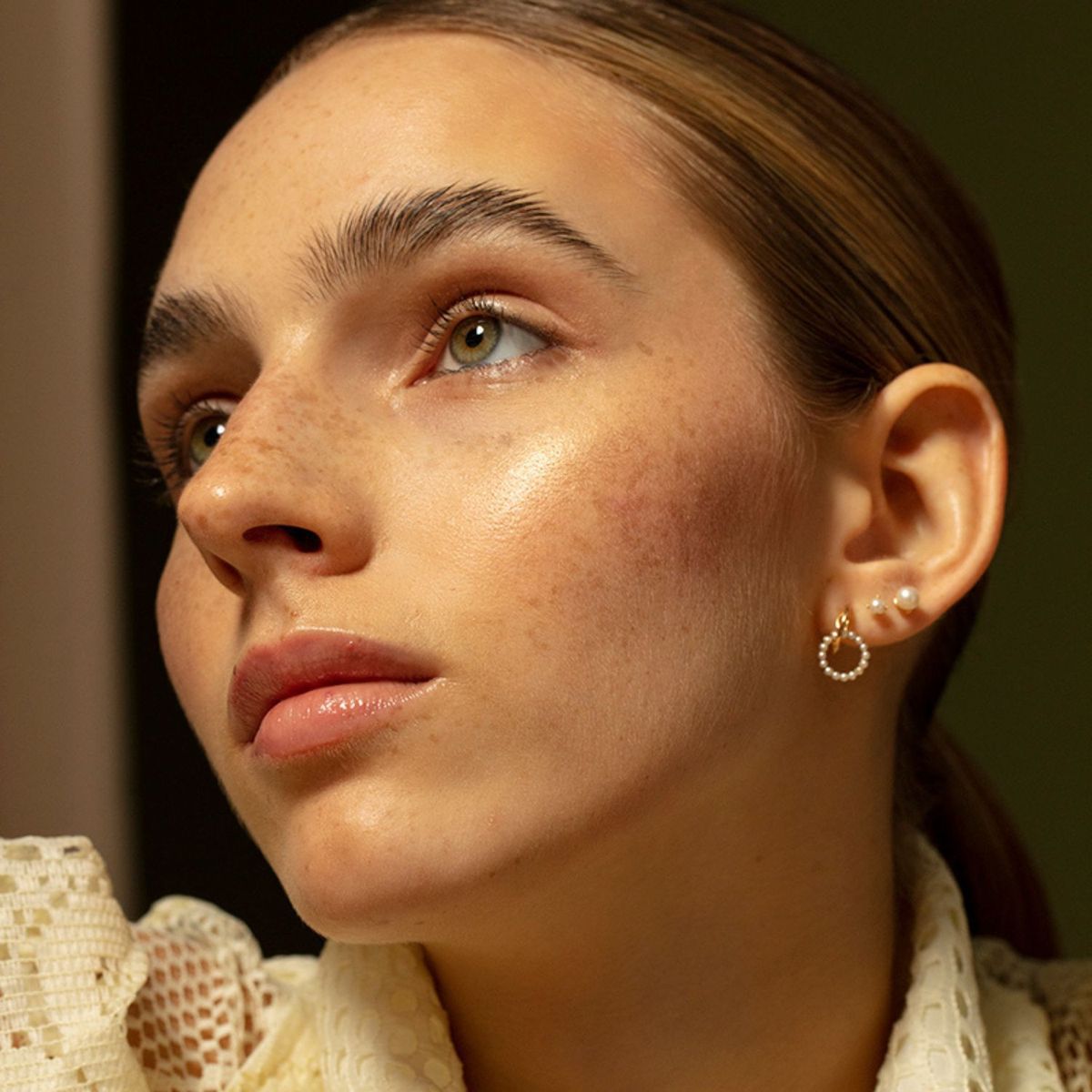 ADRIA - Aretes Jade Plata En Oro Amarillo Mujer