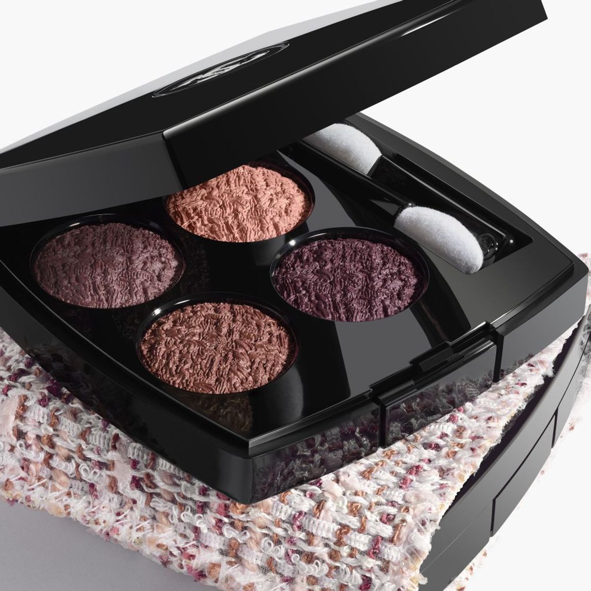 CHANEL - Les 4 Ombres Tweed 02 Tweed Pourpre