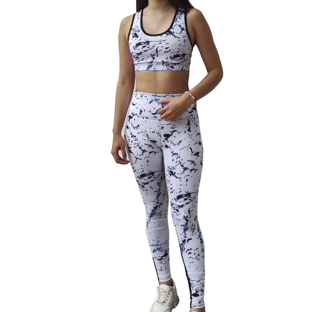 KIRA SPORTSWEAR - Conjunto Deportivo Eira Kira Sportswear Mujer