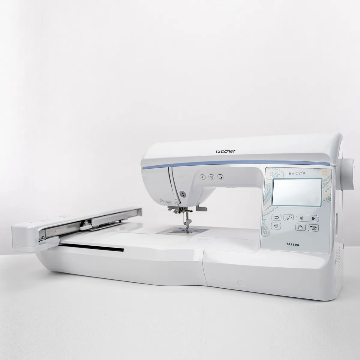 BROTHER - Bordadora Brother BP1530L Brother