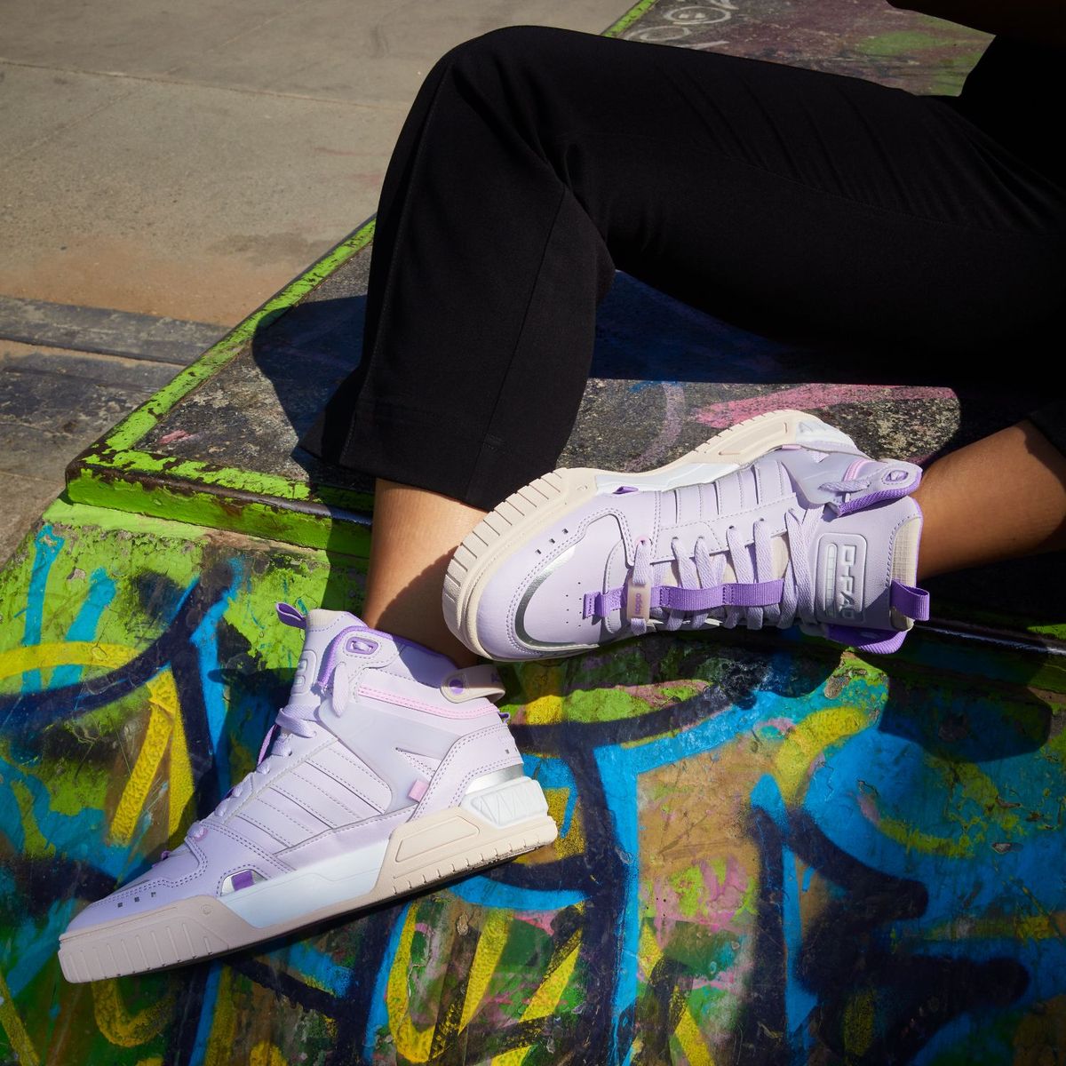 ADIDAS - Zapatillas Urbanas Mujer adidas D-Pad Mid