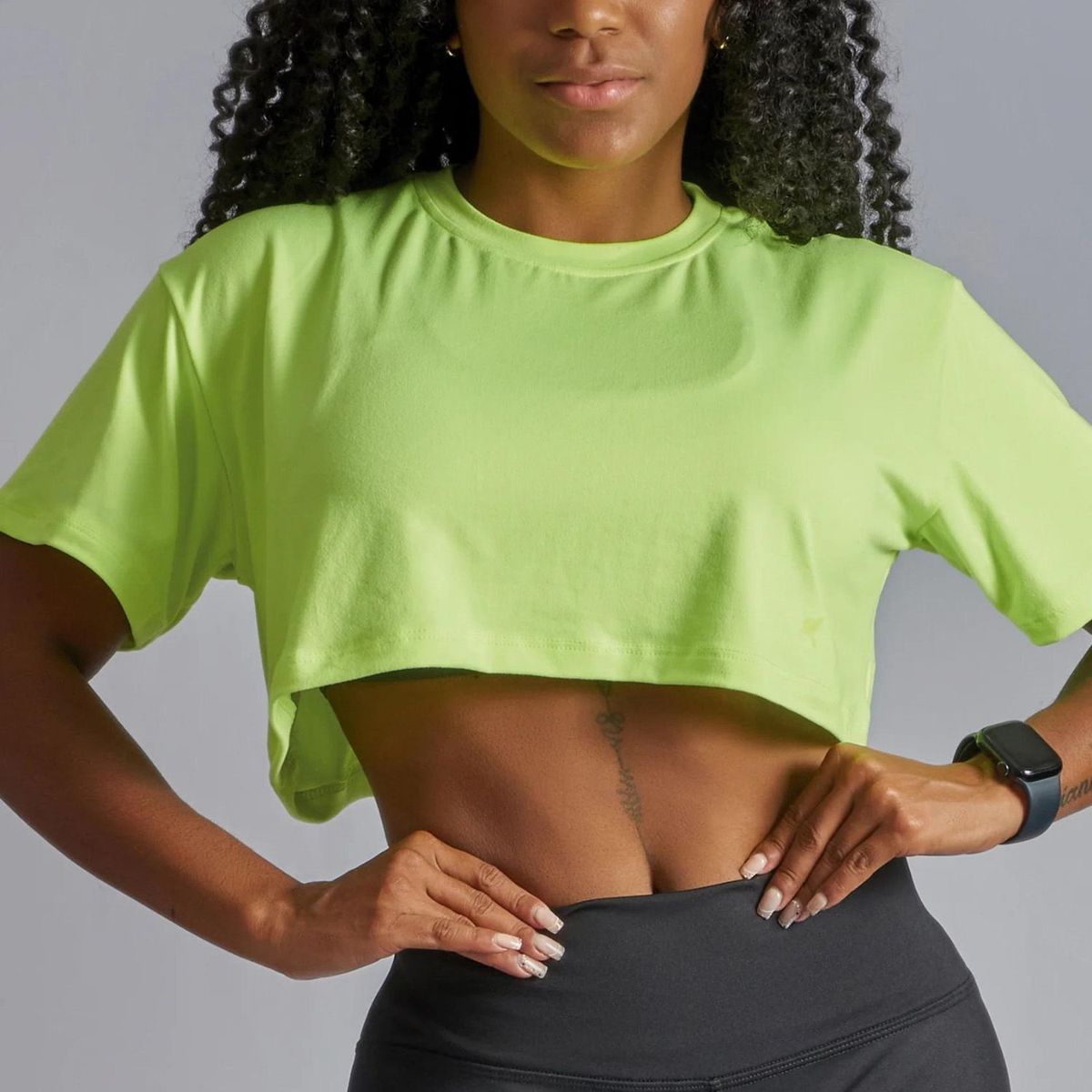 KIRA SPORTSWEAR - Polo Crop Deportivo Mujer