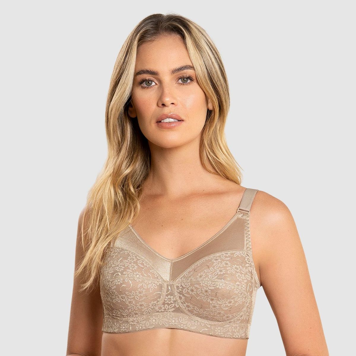 LEONISA - Brasier Clásico Triangular De Máximo Cubrimiento