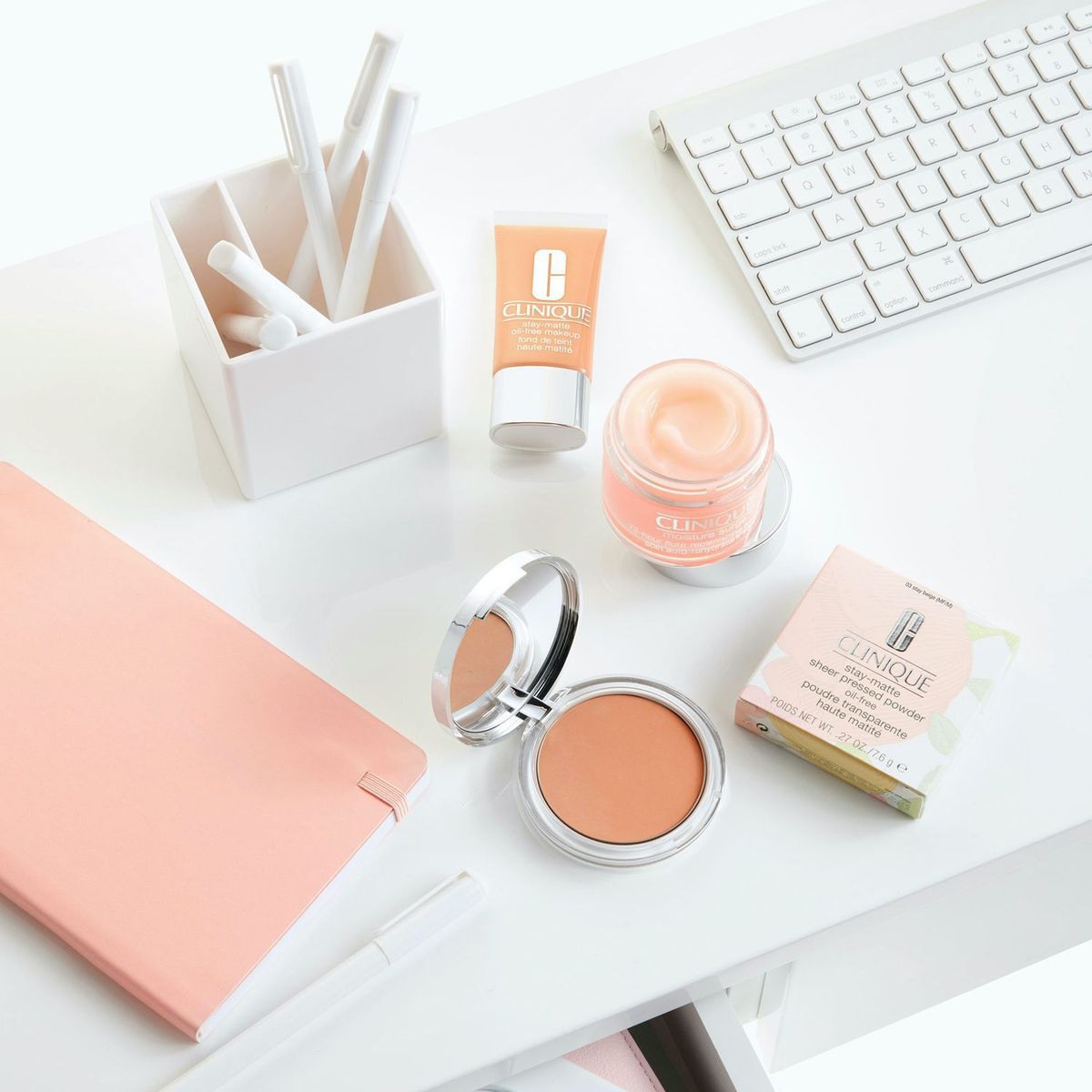 CLINIQUE - Polvo Compacto Stay-matte Sheer Pressed Powder 7.6 G