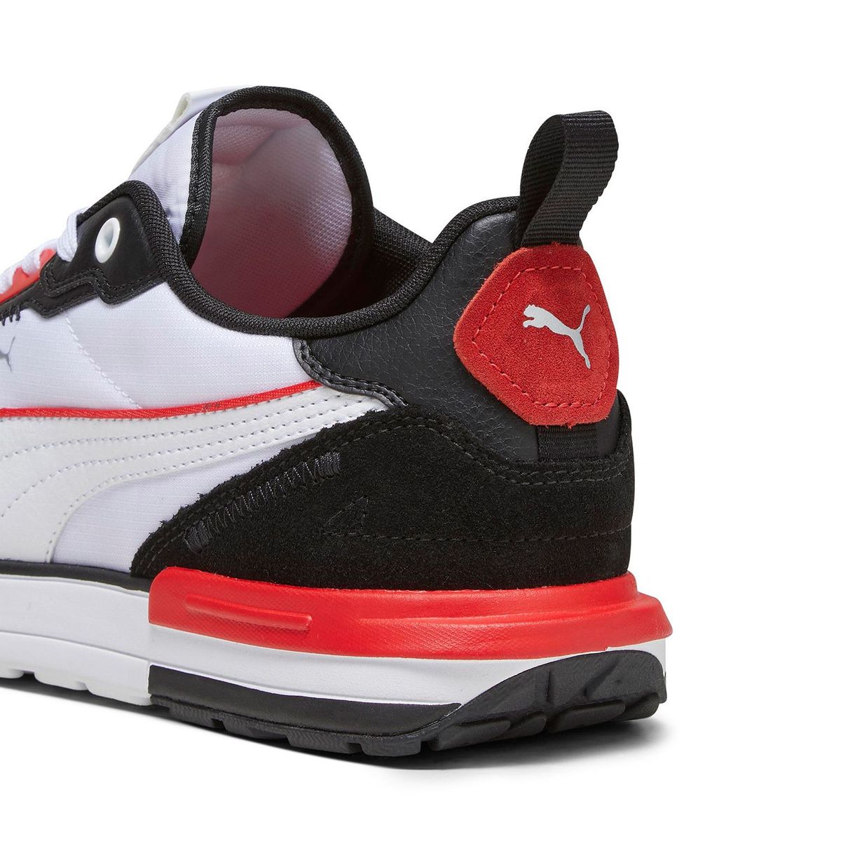 PUMA - Tenis R22