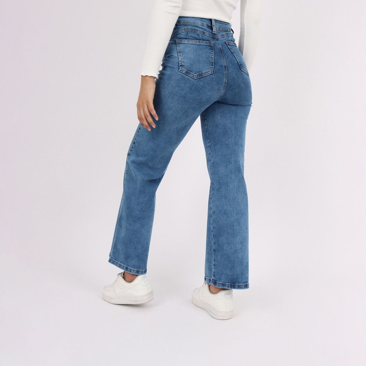 KAYRA POBLET - Jean Palazo Mujer Kayra Poblet