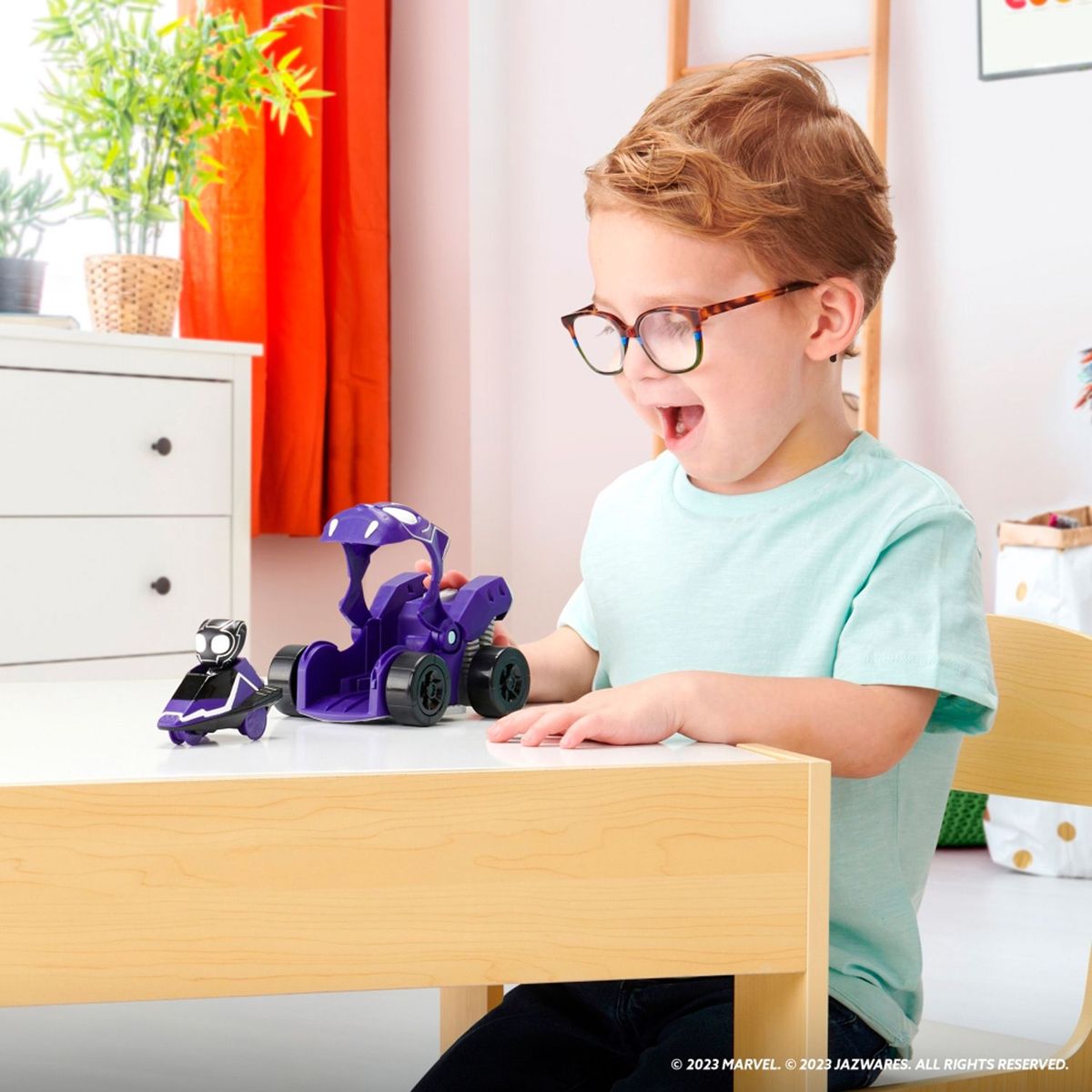 SPIDEY - Vehiculo Pantera Negra 2-1 Spidey