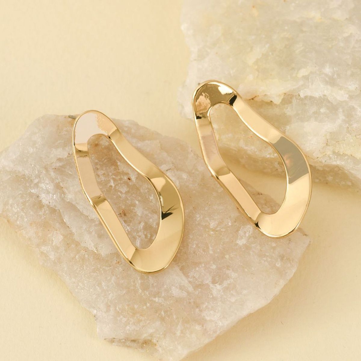 AMPHORA - Aretes Amphora Night Dorado