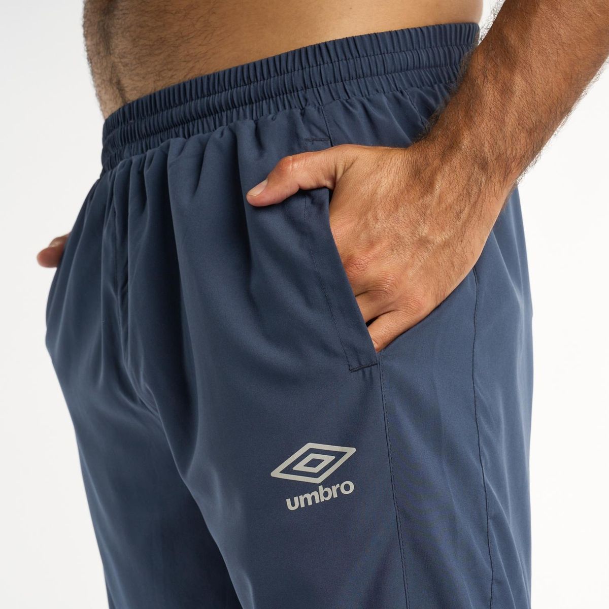 UMBRO - Pantalón Deportivo Hombre Woven