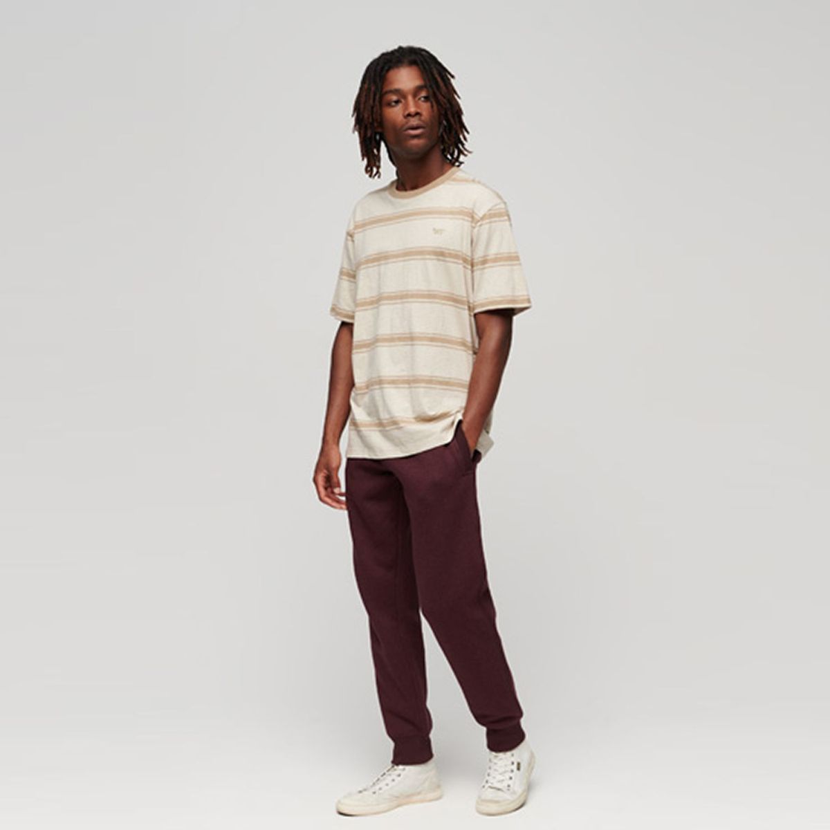 SUPERDRY - Jogger Hombre Superdry