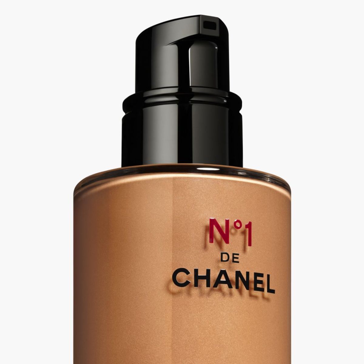 CHANEL - N°1 DE CHANEL EMBELLECEDOR DE TEZ Aporta Luminosidad - Unifica - Perfecciona