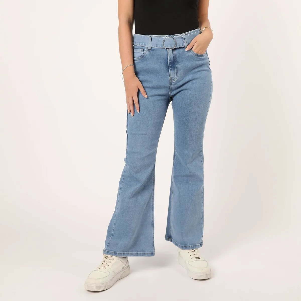 SYBILLA - Jean Flare Tiro Alto Mujer Sybilla.