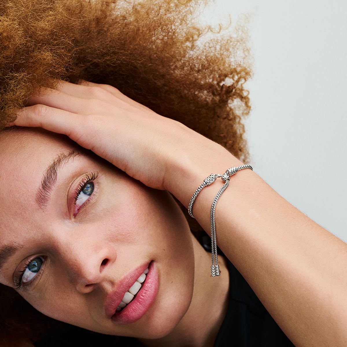 PANDORA - Brazalete Tachuelas Deslizante