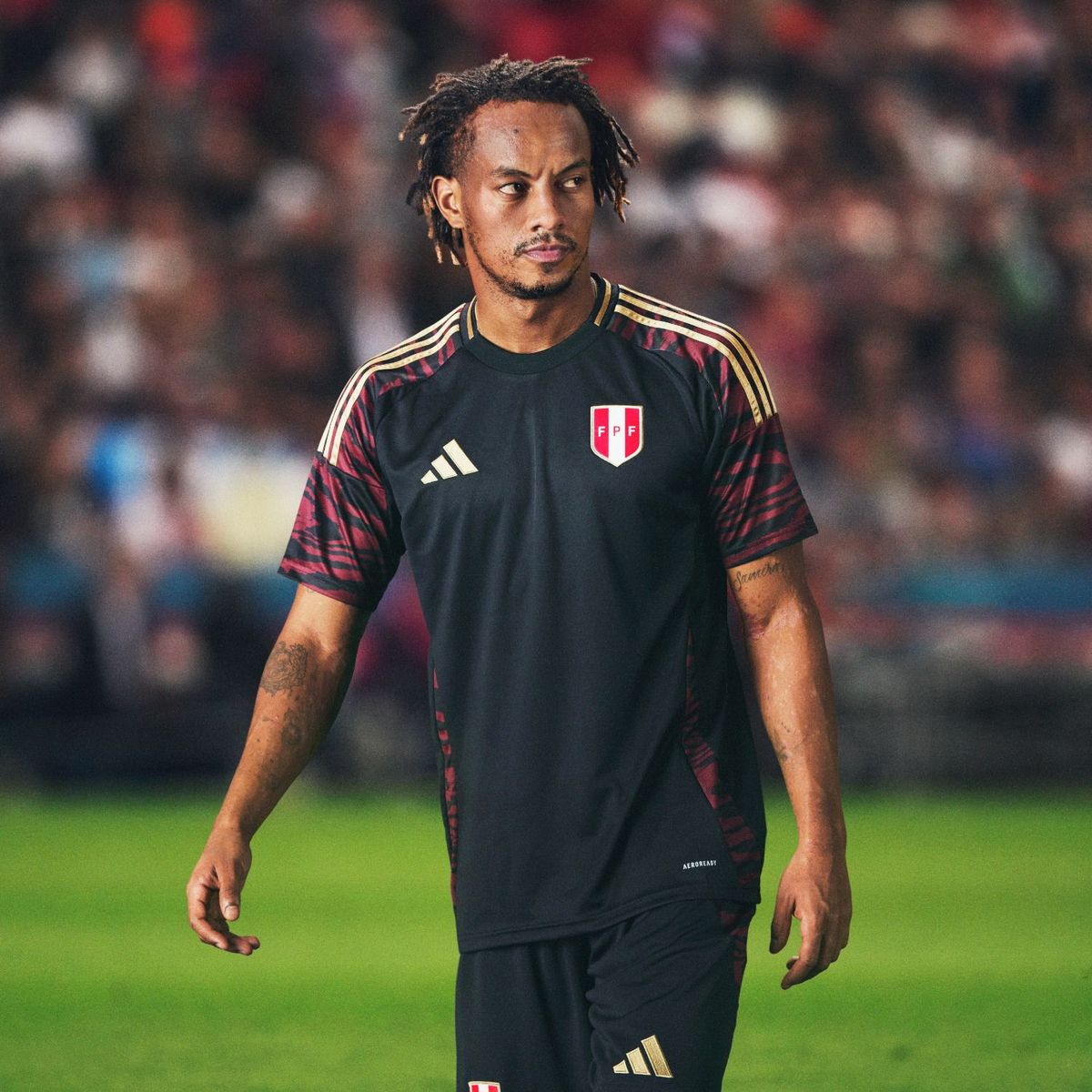 ADIDAS - Camiseta Oficial Fútbol Perú FPF 2024 Visita Adidas