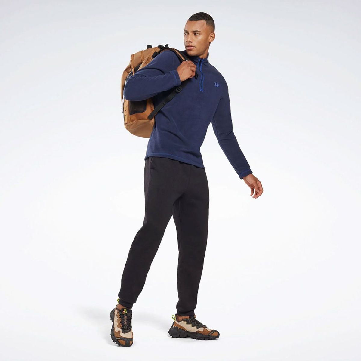 REEBOK - Polera Deportiva Reebok Hombre Outerwear