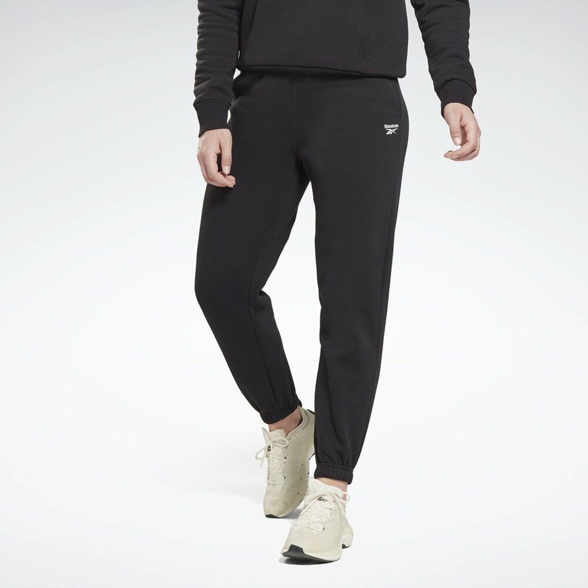 REEBOK - Pantalón Deportivo Jogger Reebok Mujer Id Fleece