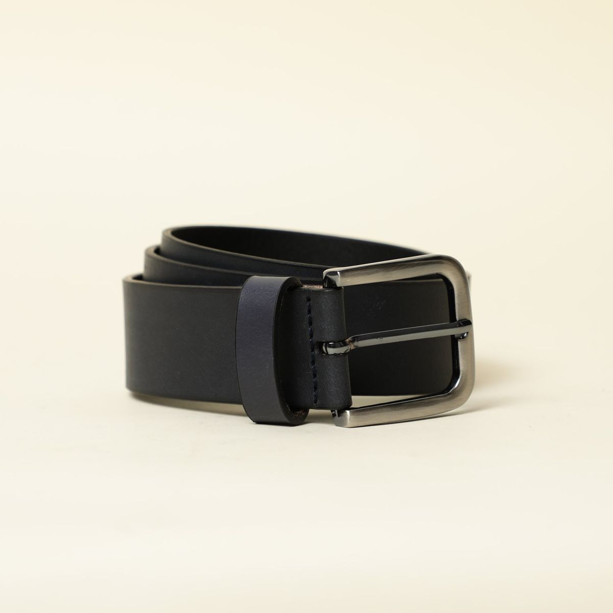 BASEMENT - Correa Hombre Basement