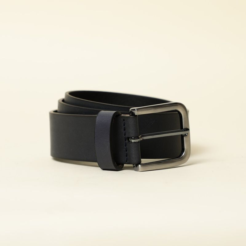 BASEMENT - Correa Hombre Basement